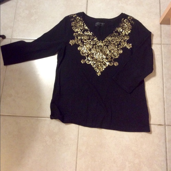 💜BOGO SALE💜 Zenergy top - Picture 2 of 3